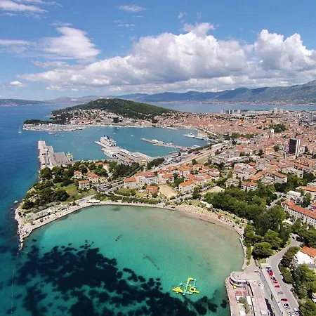 Apartman Apartments With Wifi Split - 6079 Split