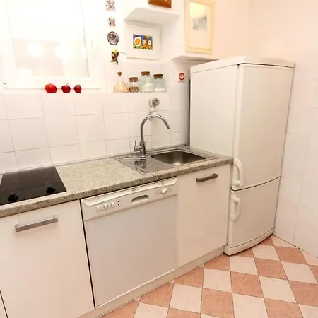 Apartments With Wifi Split - 6079